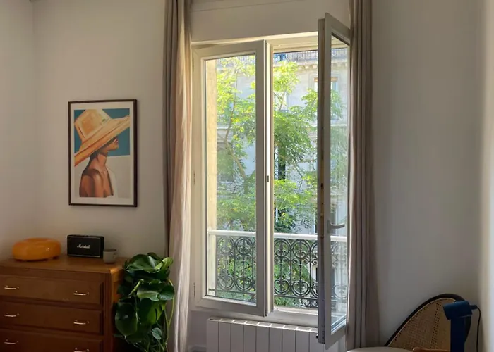 Apartamento Cozy 2-room Haussmann - Buttes Chaumont París